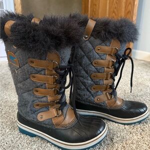 Sorel Quilted Gray and Brown Winter Boots